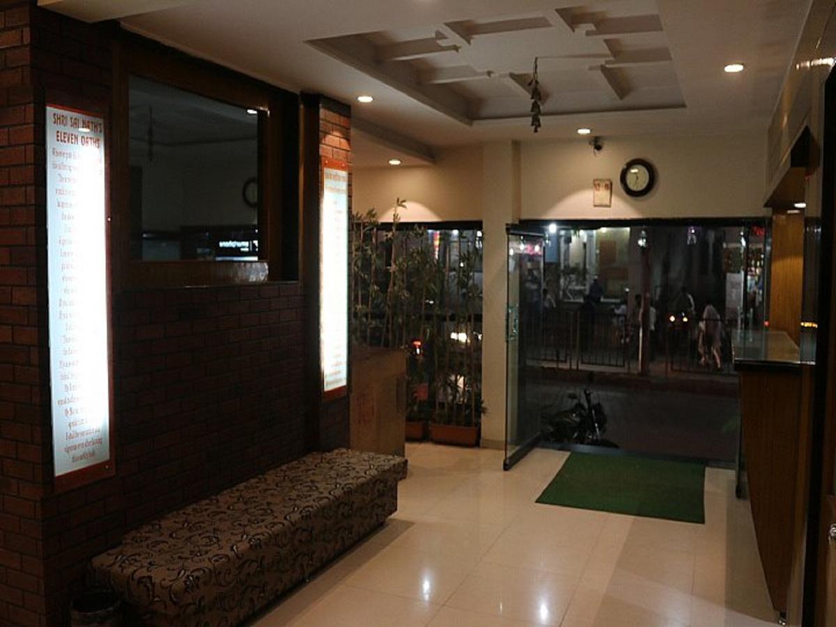 Hotel Shri Krishna Shirdi Buitenkant foto